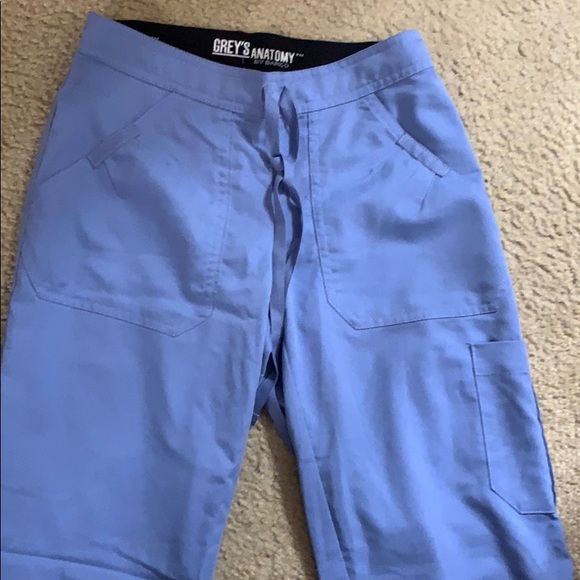 Greys Anatomy scrub pants - Picture 2 of 3